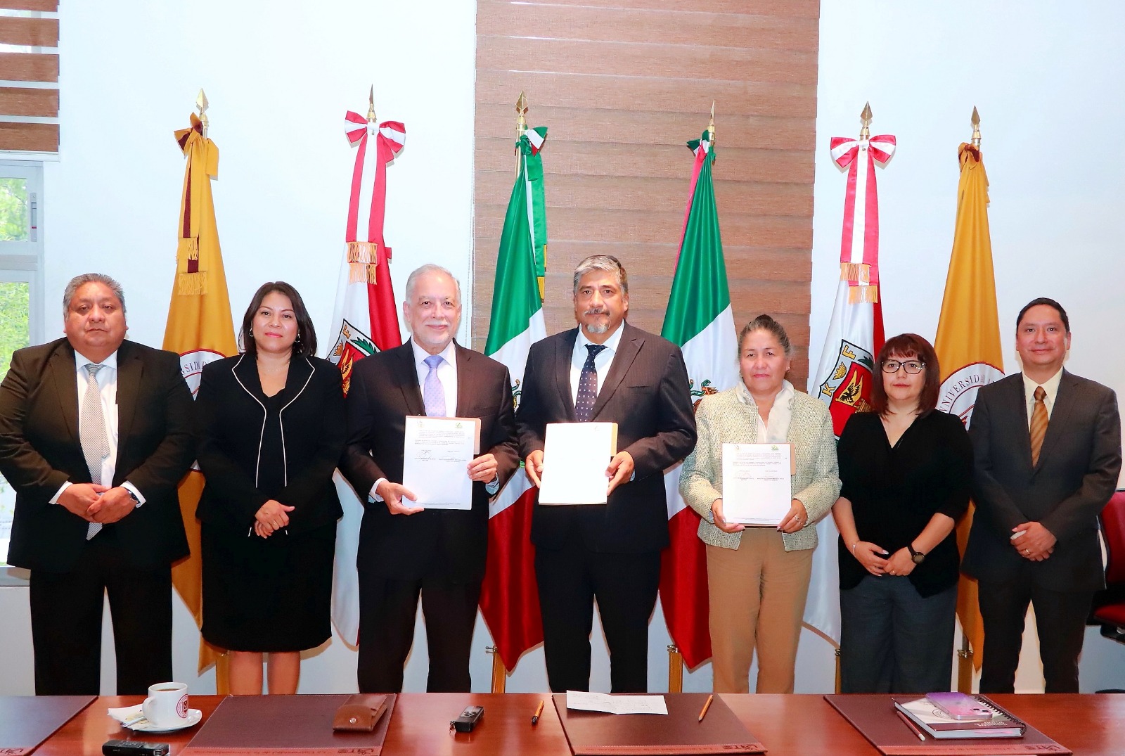 Fortalece UATx camino a la excelencia educativa